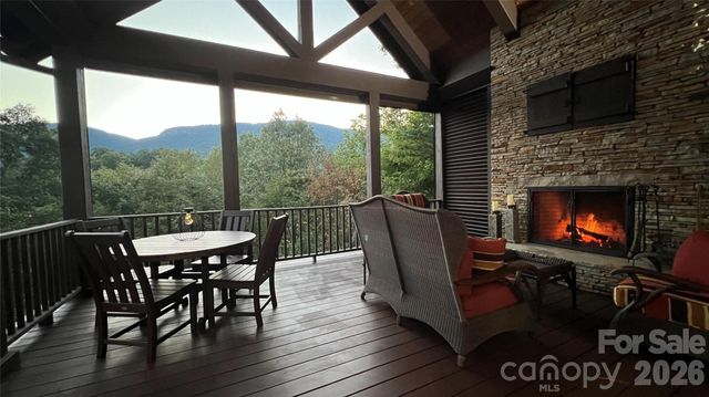 538 Chestertown Drive, Mill Spring, NC 28756