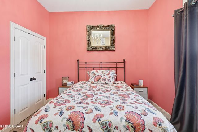 2820 Summit Drive, Joplin, MO 64804