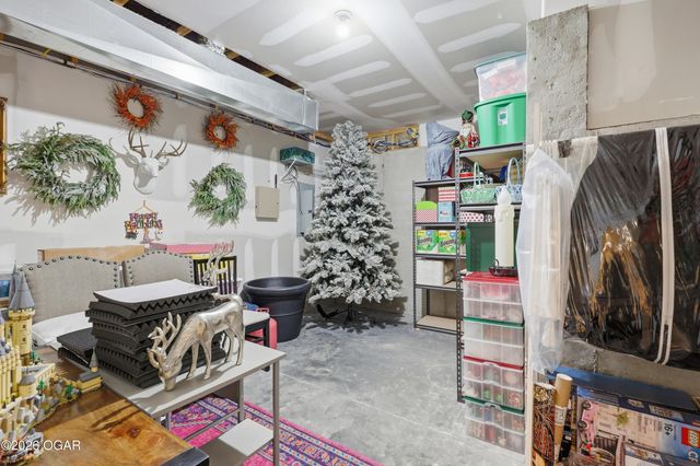 2820 Summit Drive, Joplin, MO 64804