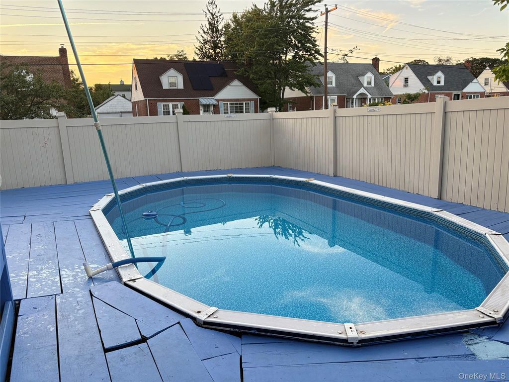 34 Marlowe Road, Valley Stream, NY 11580 — photo 5