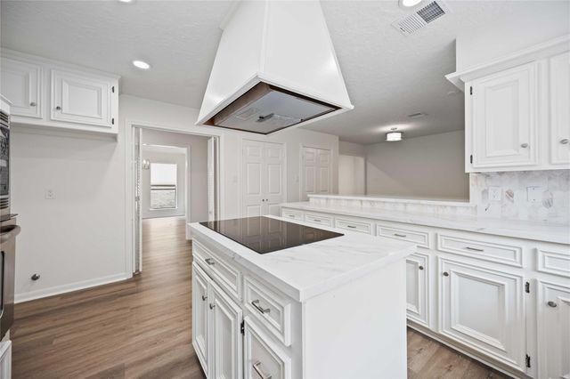 14143 Hillvale Drive, Houston, TX 77077
