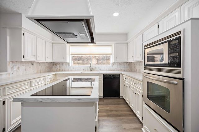 14143 Hillvale Drive, Houston, TX 77077