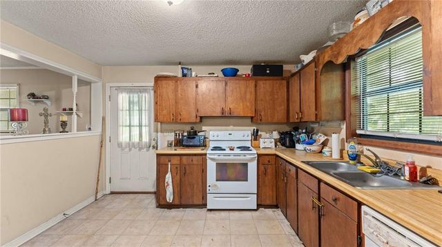 111 Friar Tuck Road NE, Rome, GA 30161