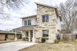 125 Irene ST, Elgin, TX 78621