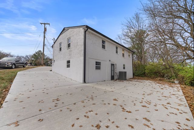 3304 Cocoa Dr, Nashville, TN 37218