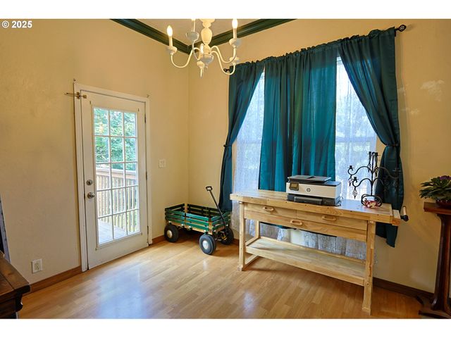 1048 ELROD Ave, Coos Bay, OR 97420