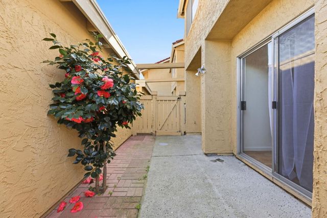 7 Las Moradas Circle, San Pablo, CA 94806