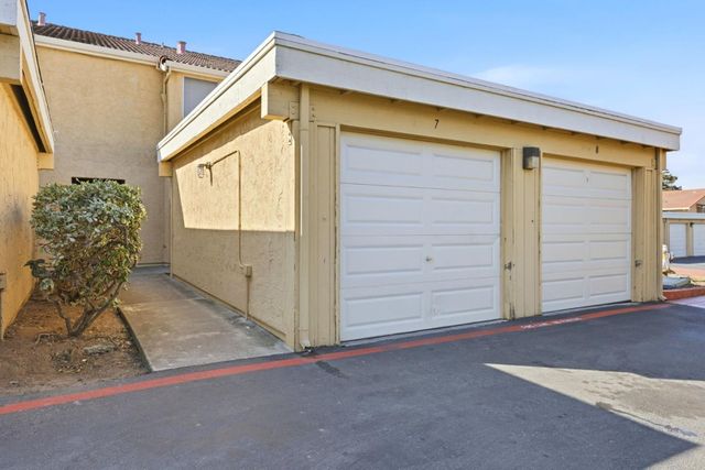 7 Las Moradas Circle, San Pablo, CA 94806