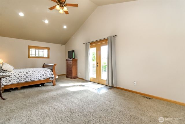 47335 260th Avenue SE, Enumclaw, WA 98022