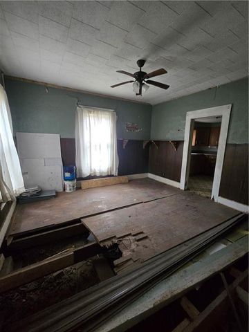 705 N New York Avenue, Sedalia, MO 65301