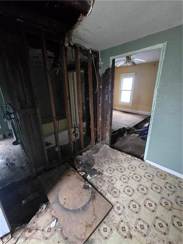 705 N New York Avenue, Sedalia, MO 65301