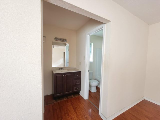 8022 Bailey Road, Pearland, TX 77584