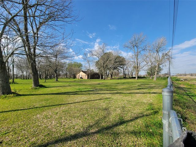 8022 Bailey Road, Pearland, TX 77584