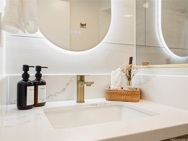 444 Niu Street 1312, Honolulu, HI 96815