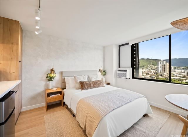 444 Niu Street 1312, Honolulu, HI 96815