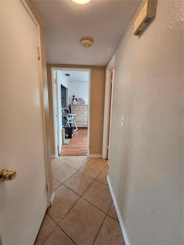 5700 30TH AVENUE N, St Petersburg, FL 33710