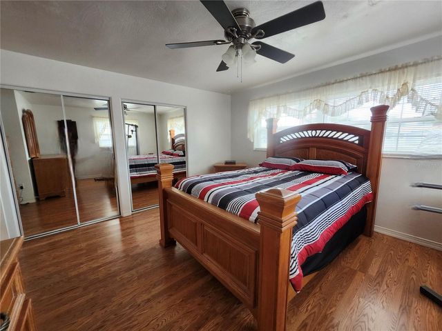 5700 30TH AVENUE N, St Petersburg, FL 33710