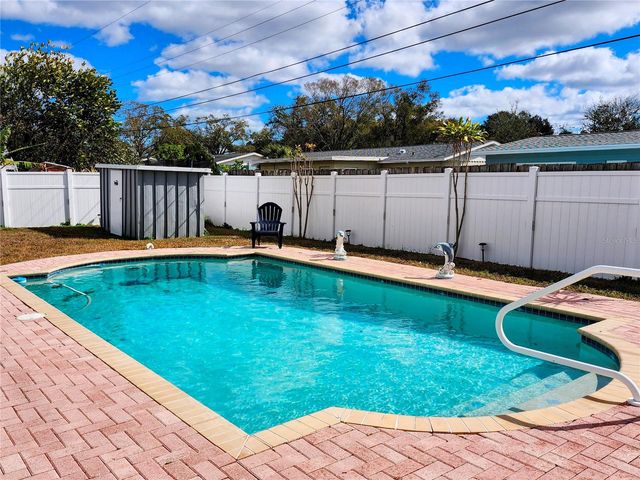 5700 30TH AVENUE N, St Petersburg, FL 33710