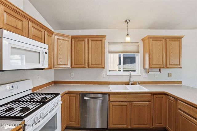 8934 Birch Park Circle, Eagle River, AK 99577