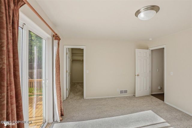 8934 Birch Park Circle, Eagle River, AK 99577