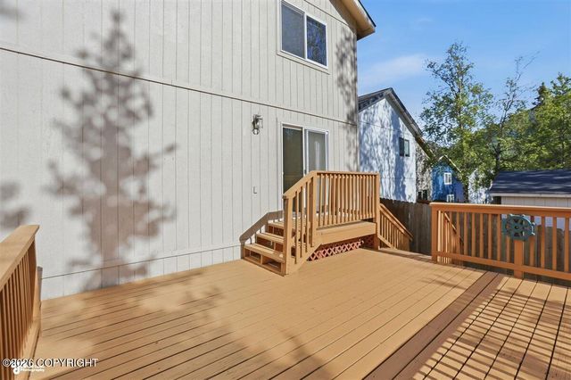 8934 Birch Park Circle, Eagle River, AK 99577