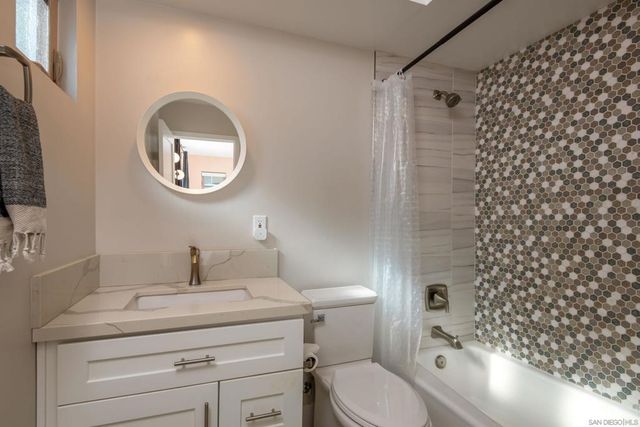 4410 Gresham St, San Diego, CA 92109