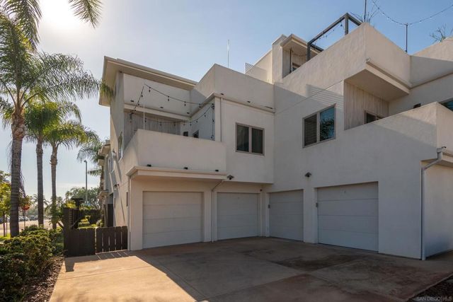 4410 Gresham St, San Diego, CA 92109