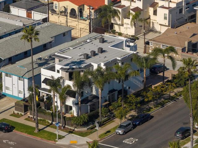 4410 Gresham St, San Diego, CA 92109