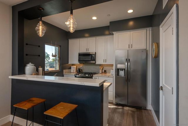 4410 Gresham St, San Diego, CA 92109