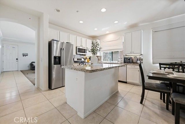 7232 Riley, Fontana, CA 92336