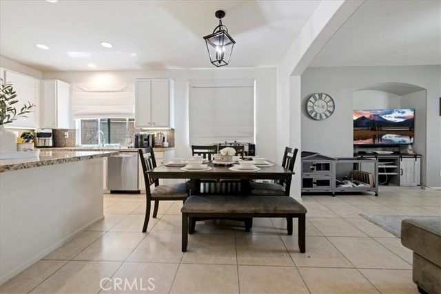 7232 Riley, Fontana, CA 92336