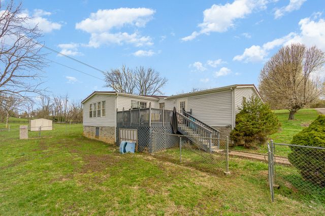 374 N Middletown Road, Winchester, KY 40391