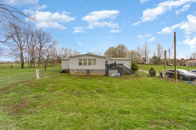 374 N Middletown Road, Winchester, KY 40391