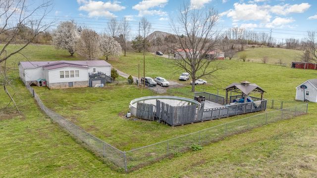 374 N Middletown Road, Winchester, KY 40391