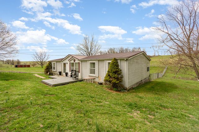 374 N Middletown Road, Winchester, KY 40391
