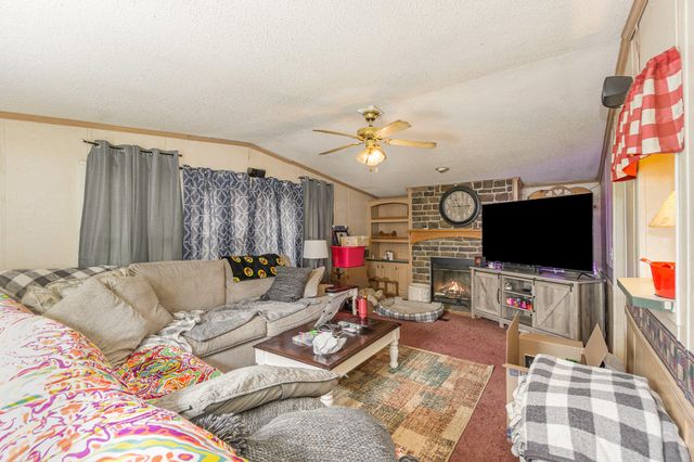 374 N Middletown Road, Winchester, KY 40391