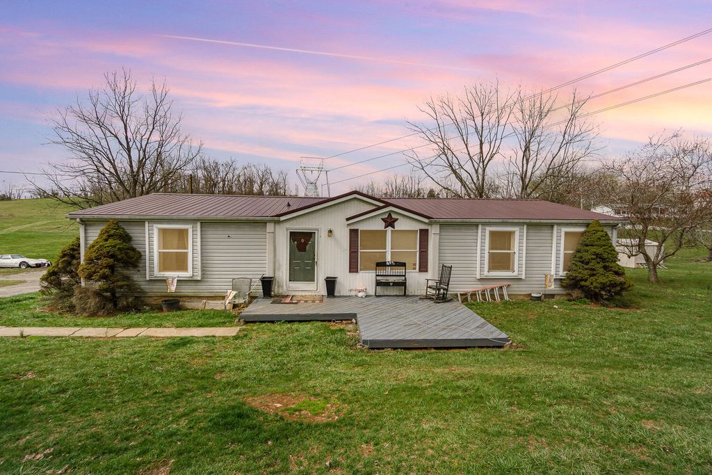374 N Middletown Road, Winchester, KY 40391