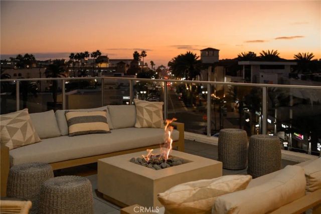 414 Main Street 330, Huntington Beach, CA 92648