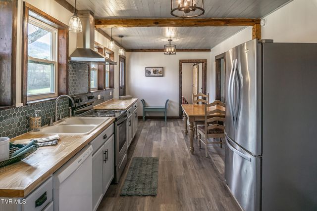 645 Garrett Hill Road, Greeneville, TN 37743