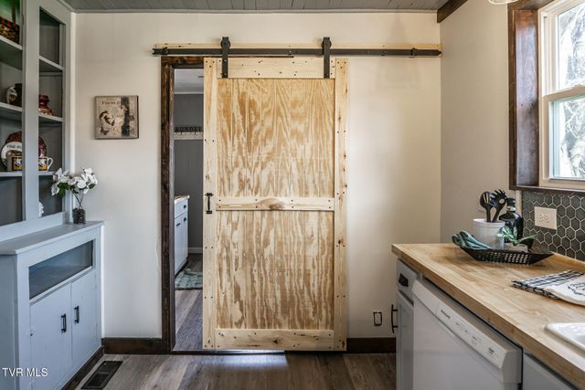 645 Garrett Hill Road, Greeneville, TN 37743