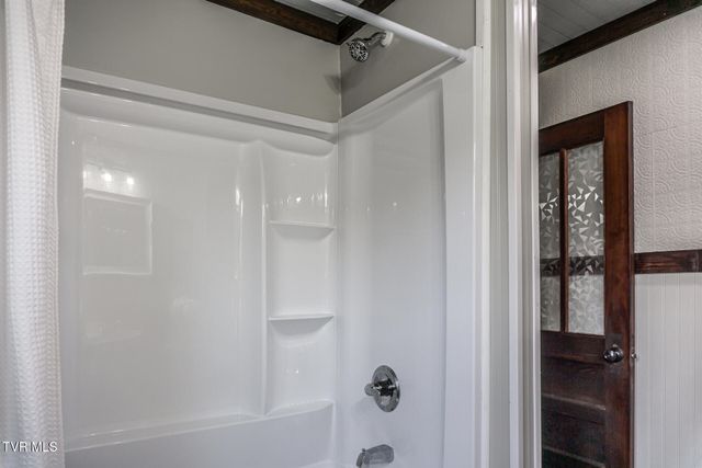 645 Garrett Hill Road, Greeneville, TN 37743