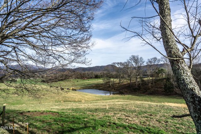 645 Garrett Hill Road, Greeneville, TN 37743