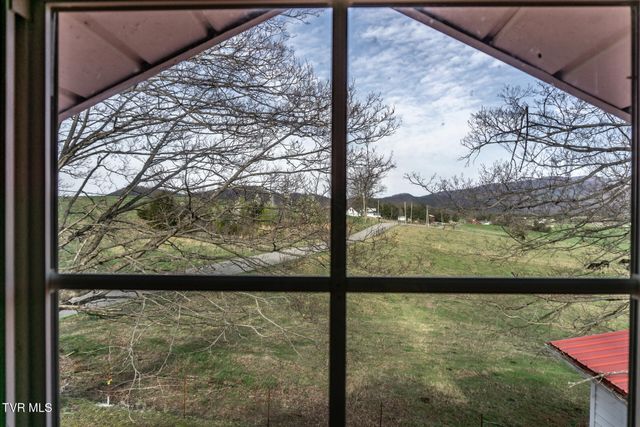 645 Garrett Hill Road, Greeneville, TN 37743