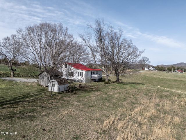 645 Garrett Hill Road, Greeneville, TN 37743