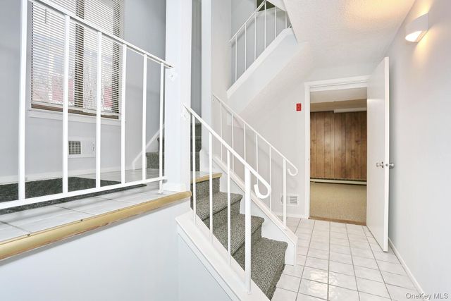 161 Treetop Circle 161, Nanuet, NY 10954