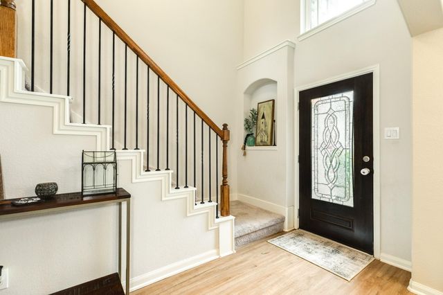 213 N Amherst Drive, West Columbia, TX 77486