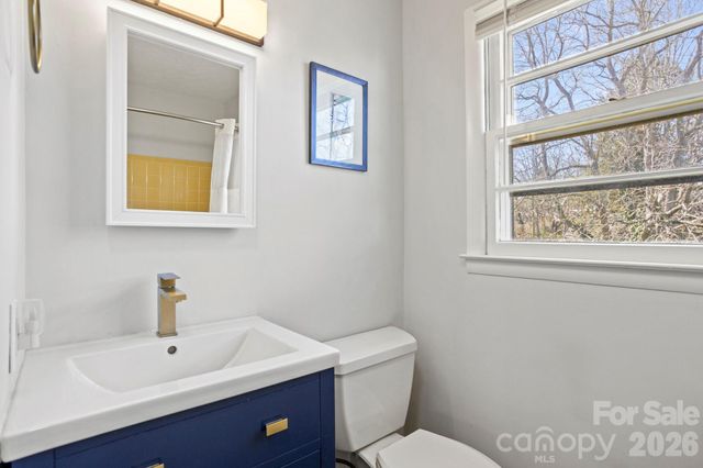 25 Ridgelawn Road, Asheville, NC 28806