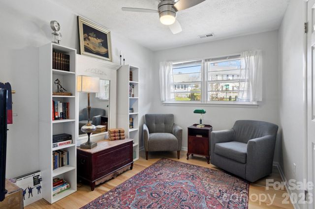 25 Ridgelawn Road, Asheville, NC 28806