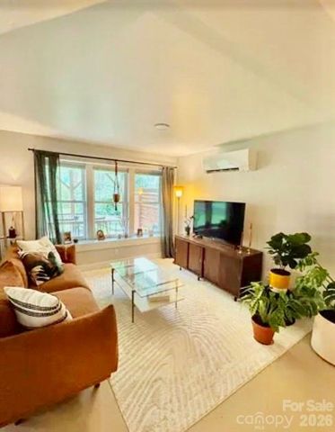 25 Ridgelawn Road, Asheville, NC 28806