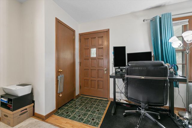 965 109th Avenue NW, Coon Rapids, MN 55448